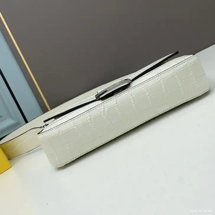 Affordable HOT In Fendi Crocodile Baguette Medium White Bag Leather 0610